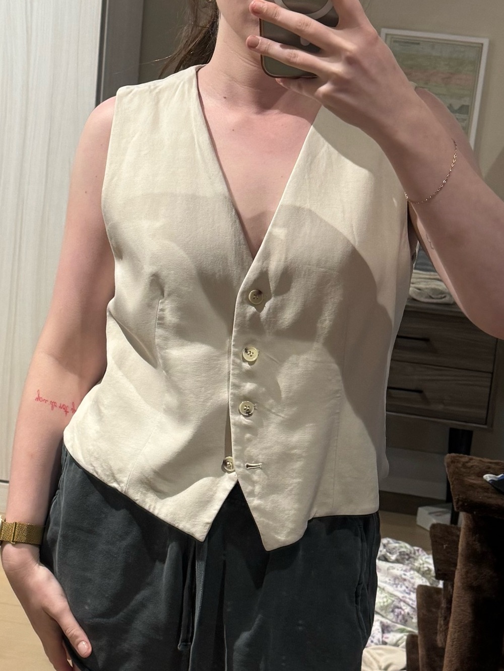 Zara Cream Sleeveless Button-Front Vest
